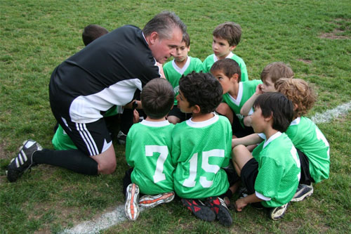Hoy os enseñamos a sacar partido a la afición de vuestros hijos por el fútbol y usarlo para mejorar su aprendizaje